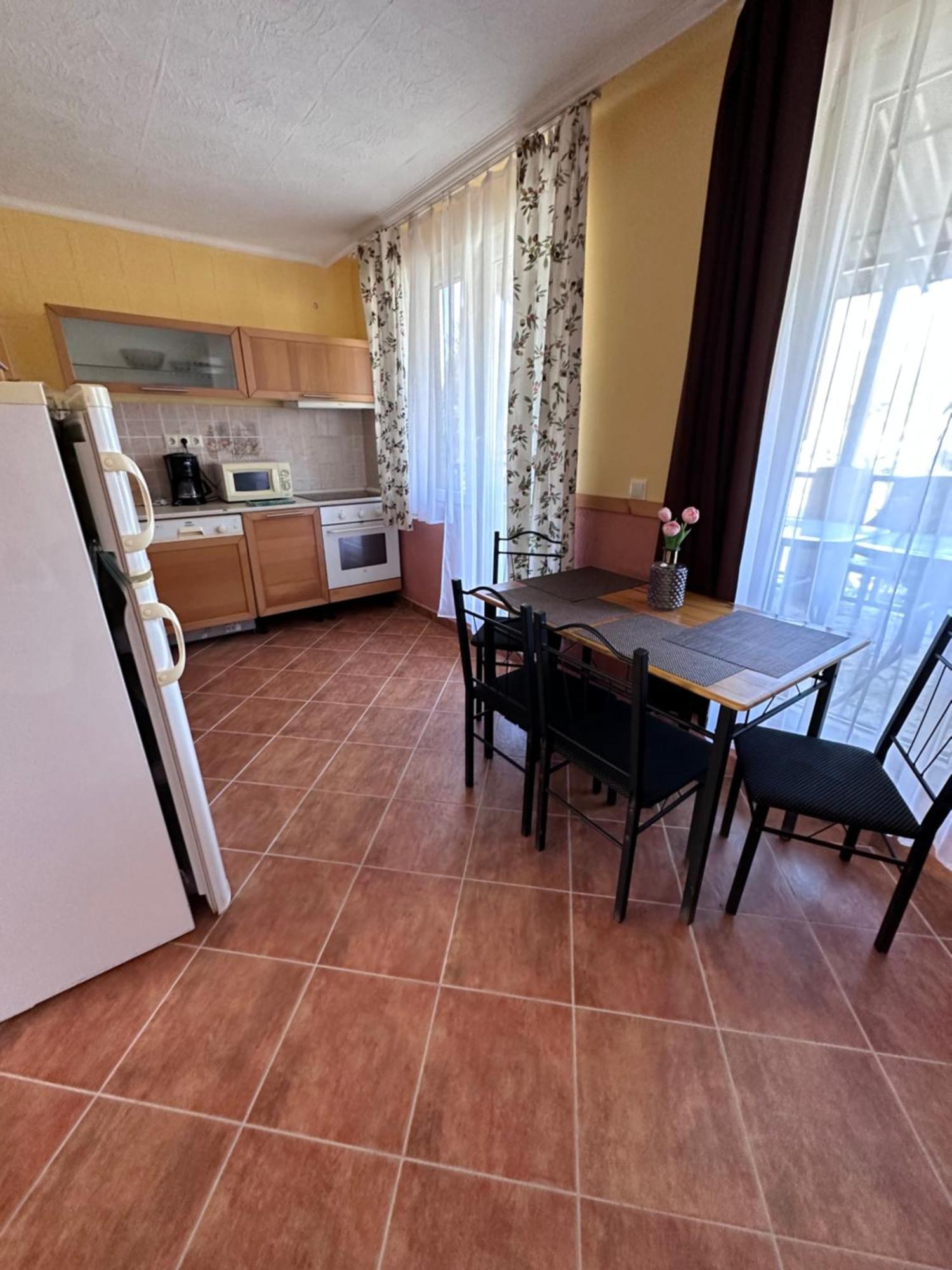 Aranyeso Apartman Hajdúszoboszló Eksteriør billede